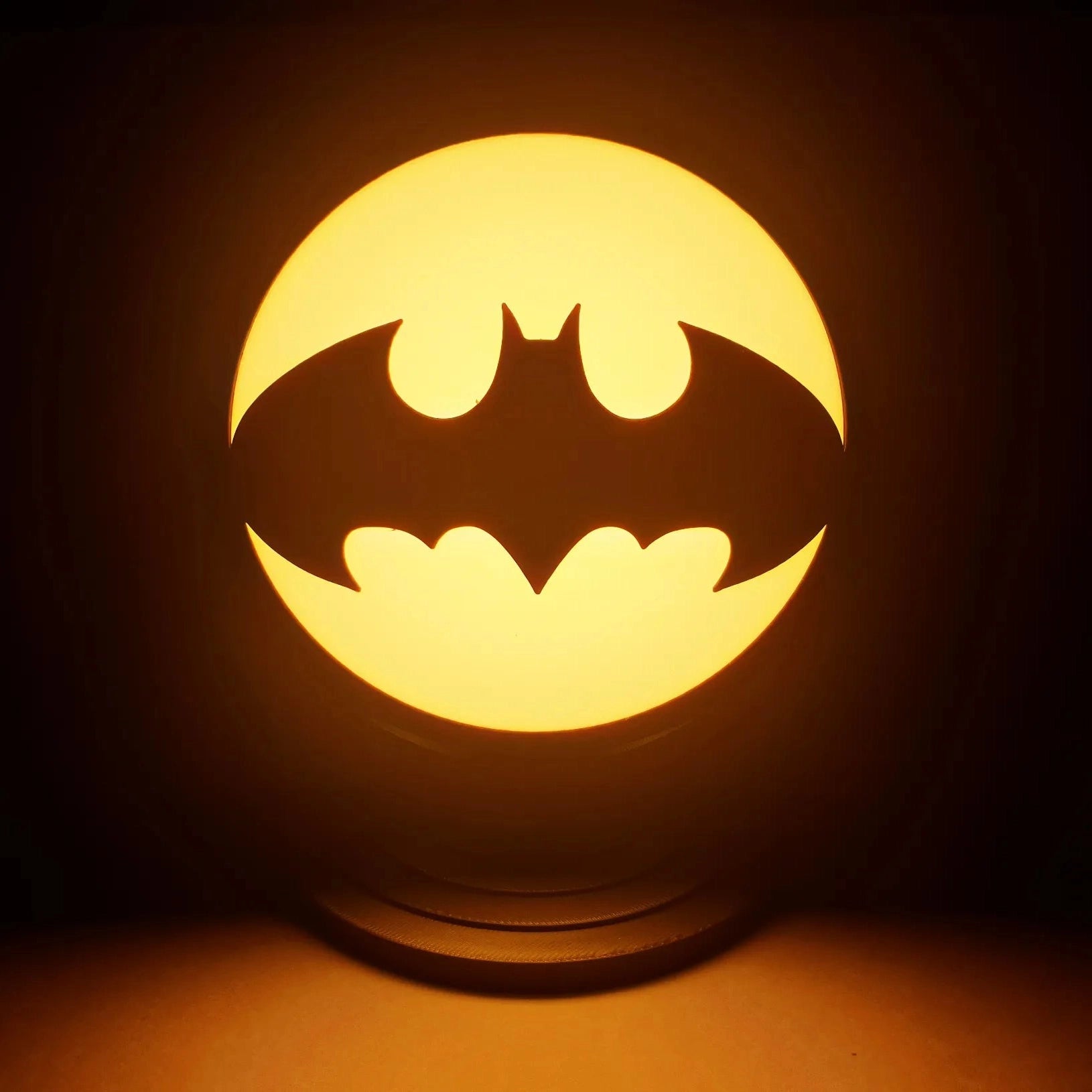 Batman Rooftop Signal, Lamp