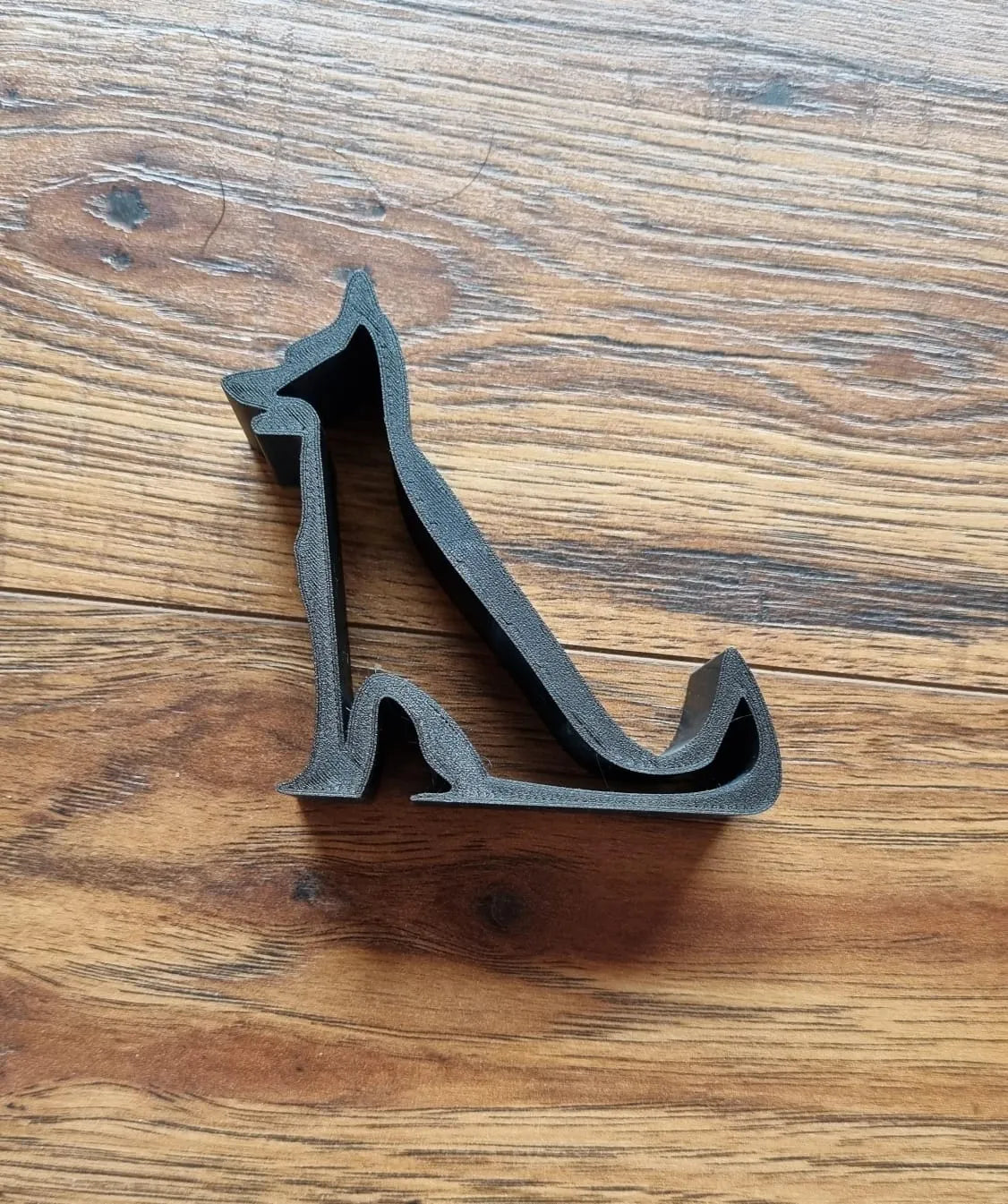 dog phone stand hollow 2