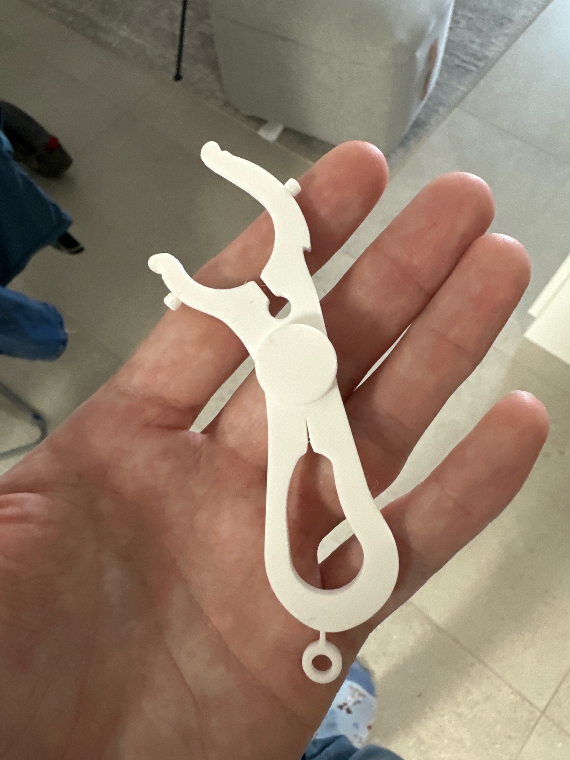 Reusable Dental Floss Holder - Ergonomic & Eco-Friendly Design