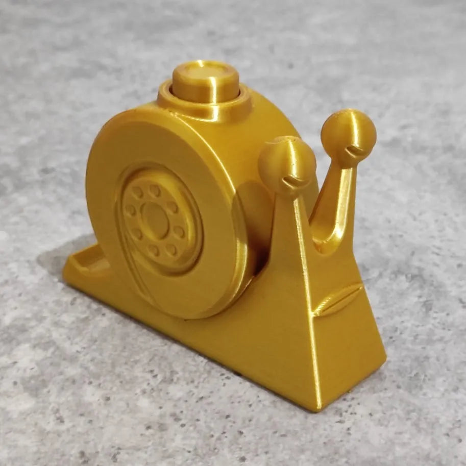 Golden Den Den Mushi - One Piece