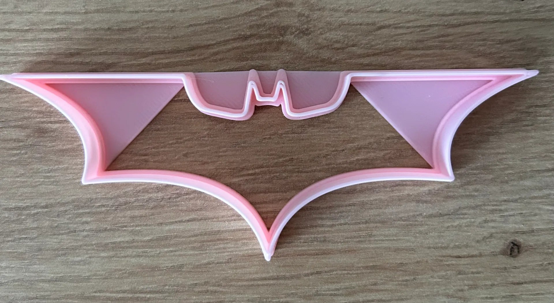 Batman Cookie Cutter 1 Batarang