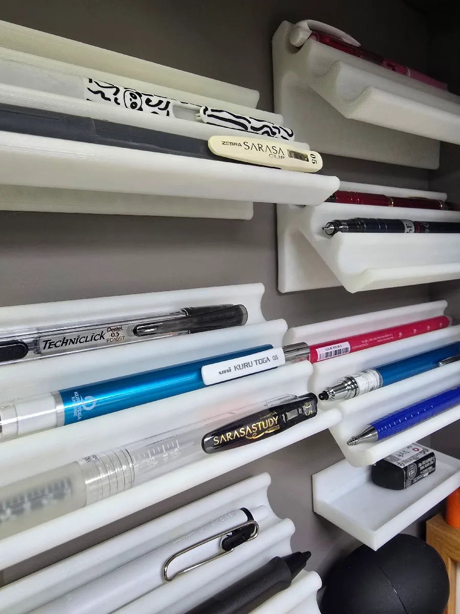 Pen holder/desk item