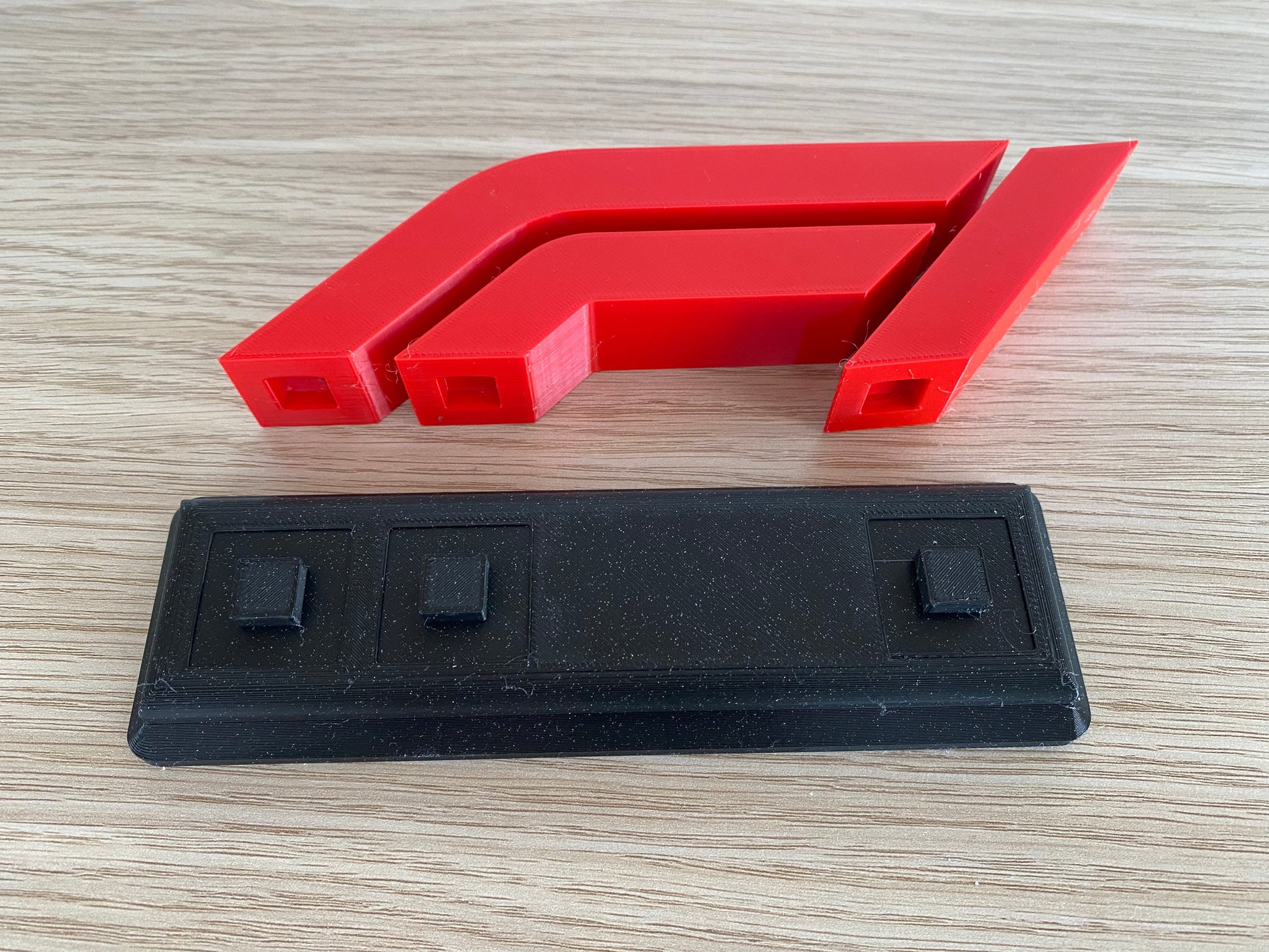 Formula 1 Logo Desk Display – 3D Printed F1 Logo Ornament