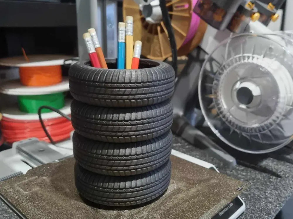Tire pen organizer