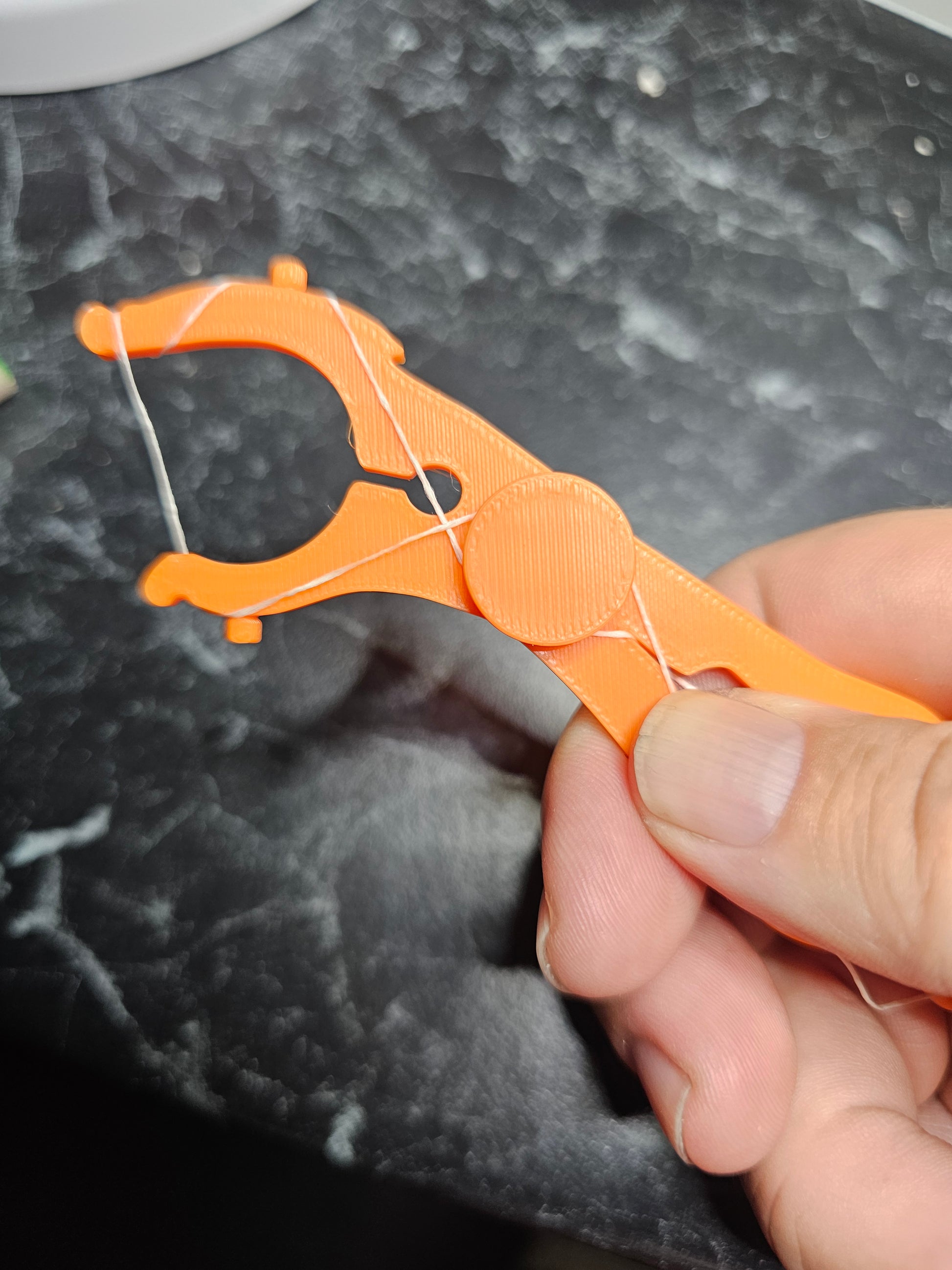 Reusable Dental Floss Holder - Ergonomic & Eco-Friendly Design