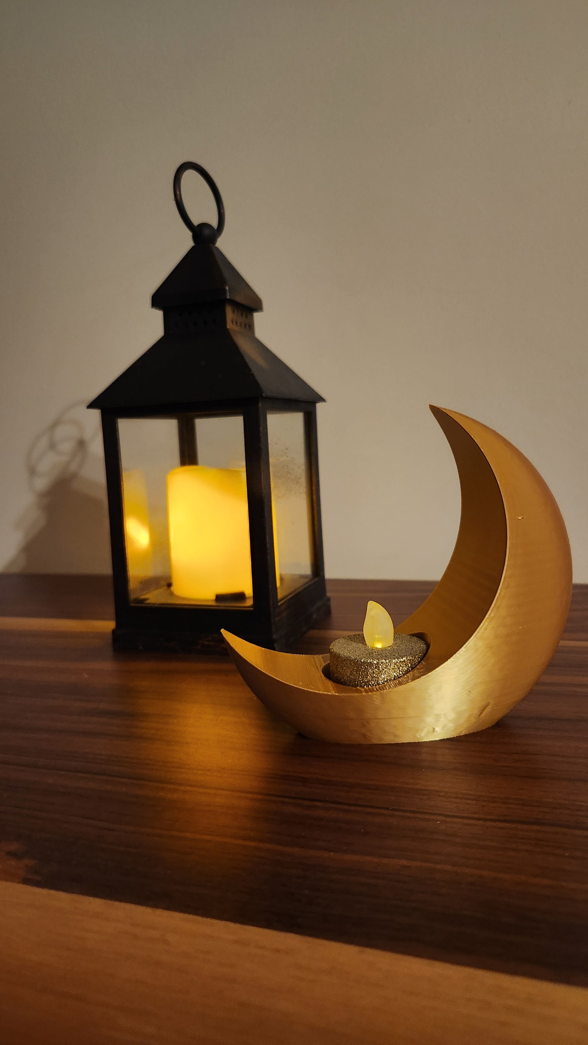 Elegant Crescent Moon Candle Holder
