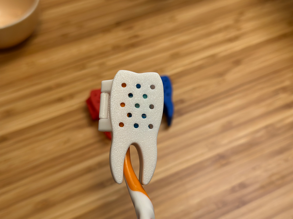 Colorful Toothbrush Head Covers - Hygienic Travel Protection