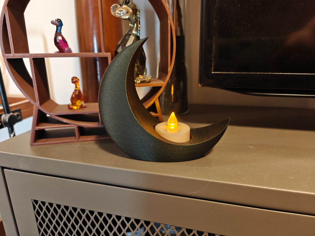 Elegant Crescent Moon Candle Holder