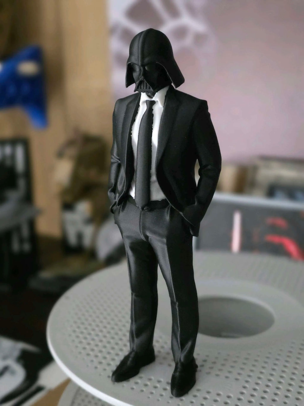 Darth Vader Empire’s CEO Suit figurine