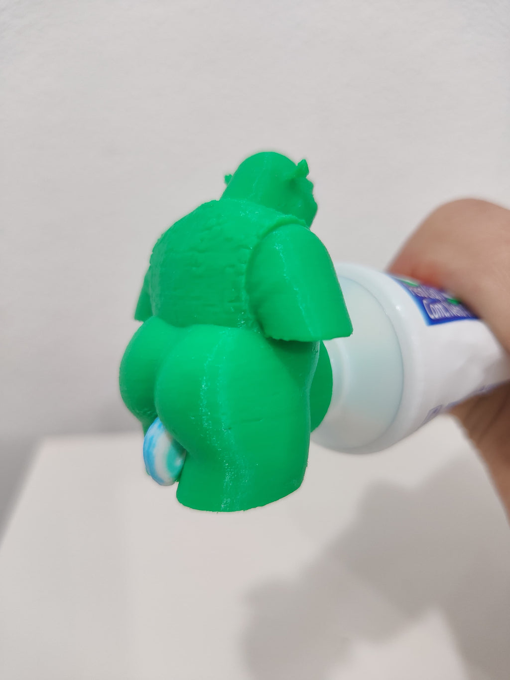 Shrek Toothpaste Dispenser Cap - Funny Gag Gift