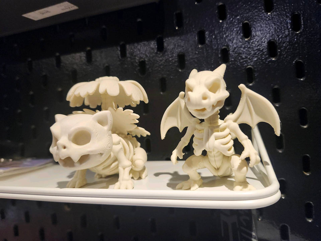 Charizard pokemon Skeleton Figure Dragon Fossil