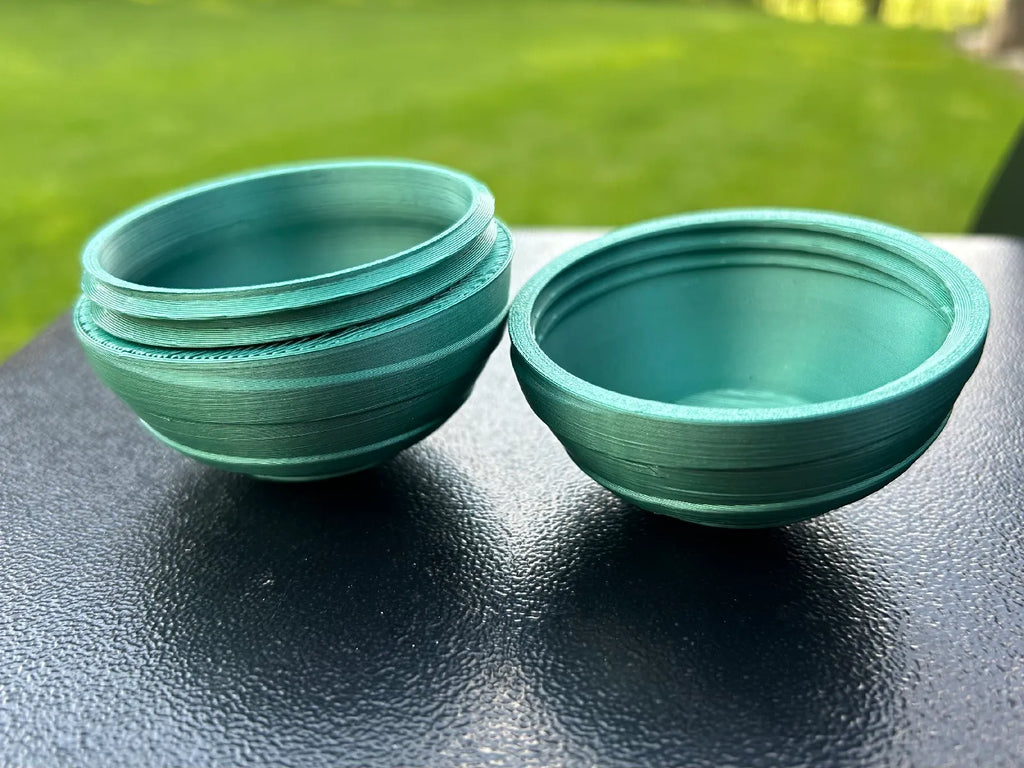 Threaded Sphere Container with stand