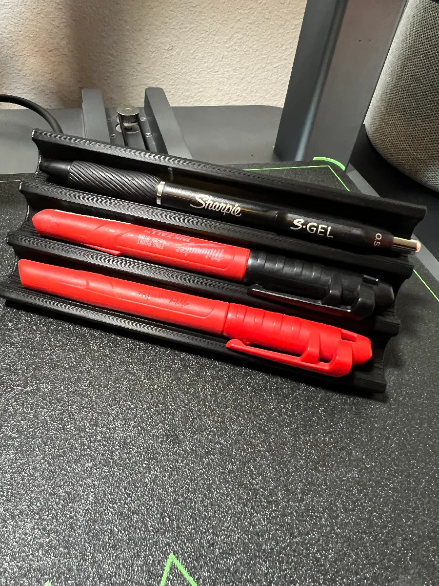 Pen holder/desk item