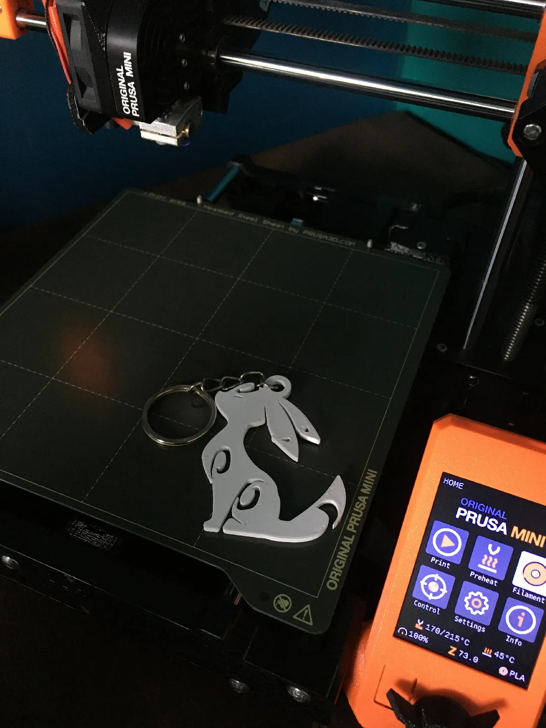 UMBREON POKEMON KEYCHAIN