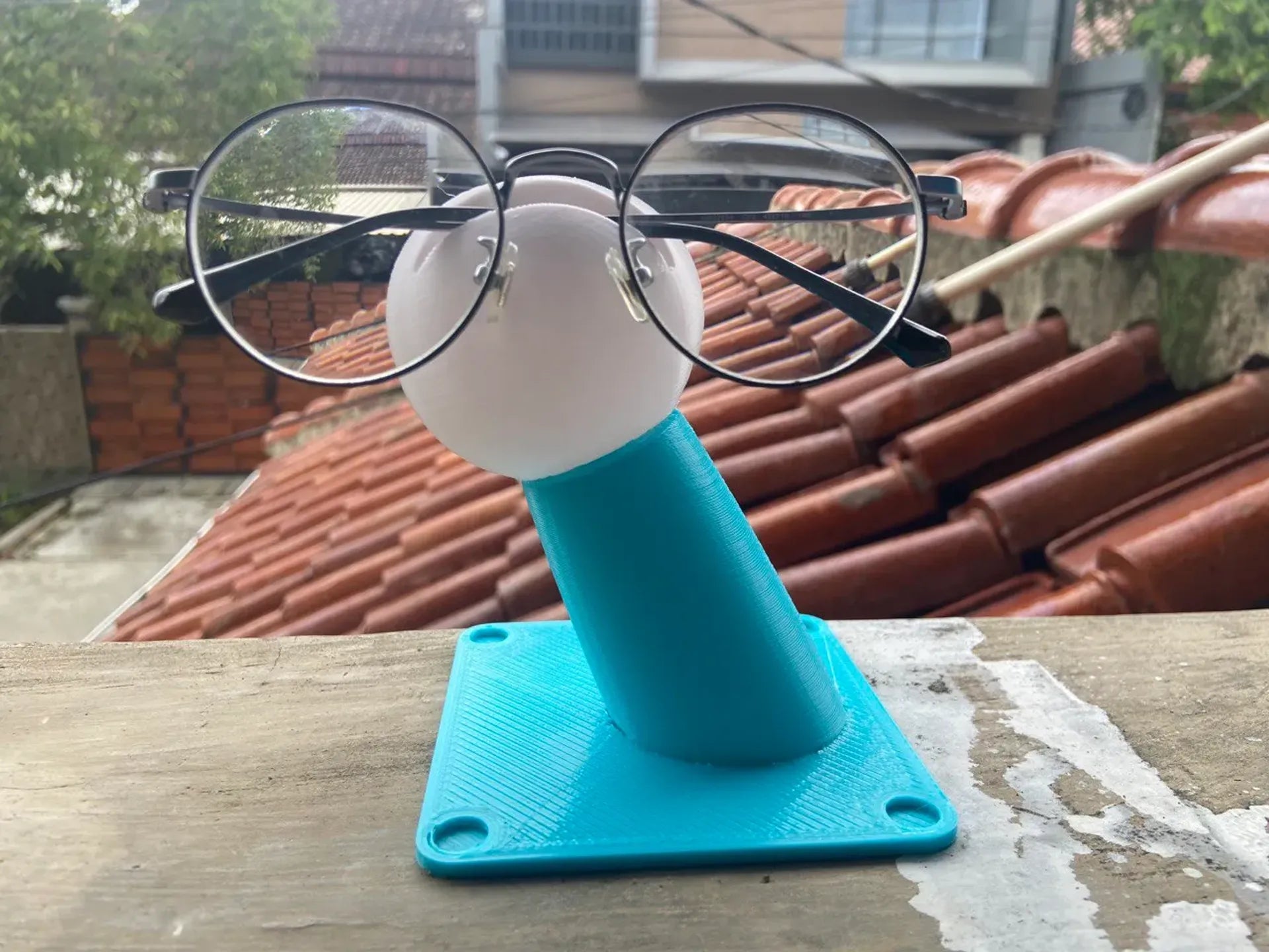 Doraemon Hand Eyeglass HolderDoraemon Hand Eyeglass Holder