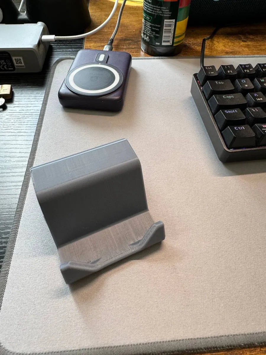 Iphond stand/Phone stand