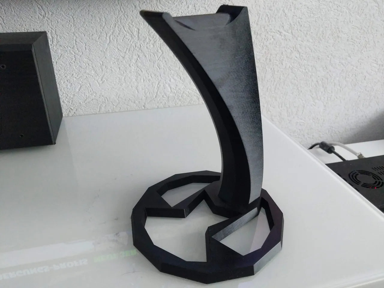 Headset Stand / Headphone holder