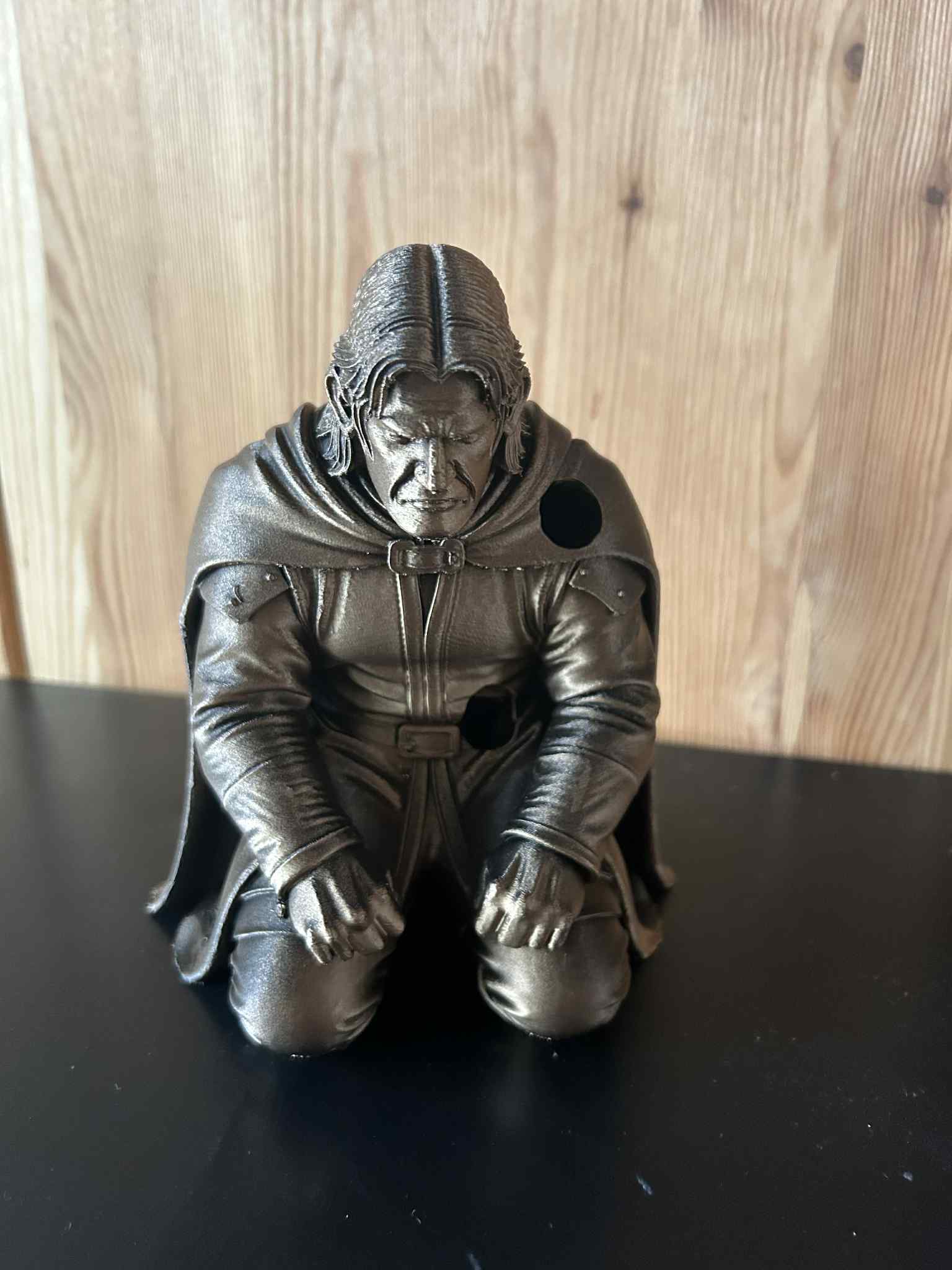 Boromir pen holder