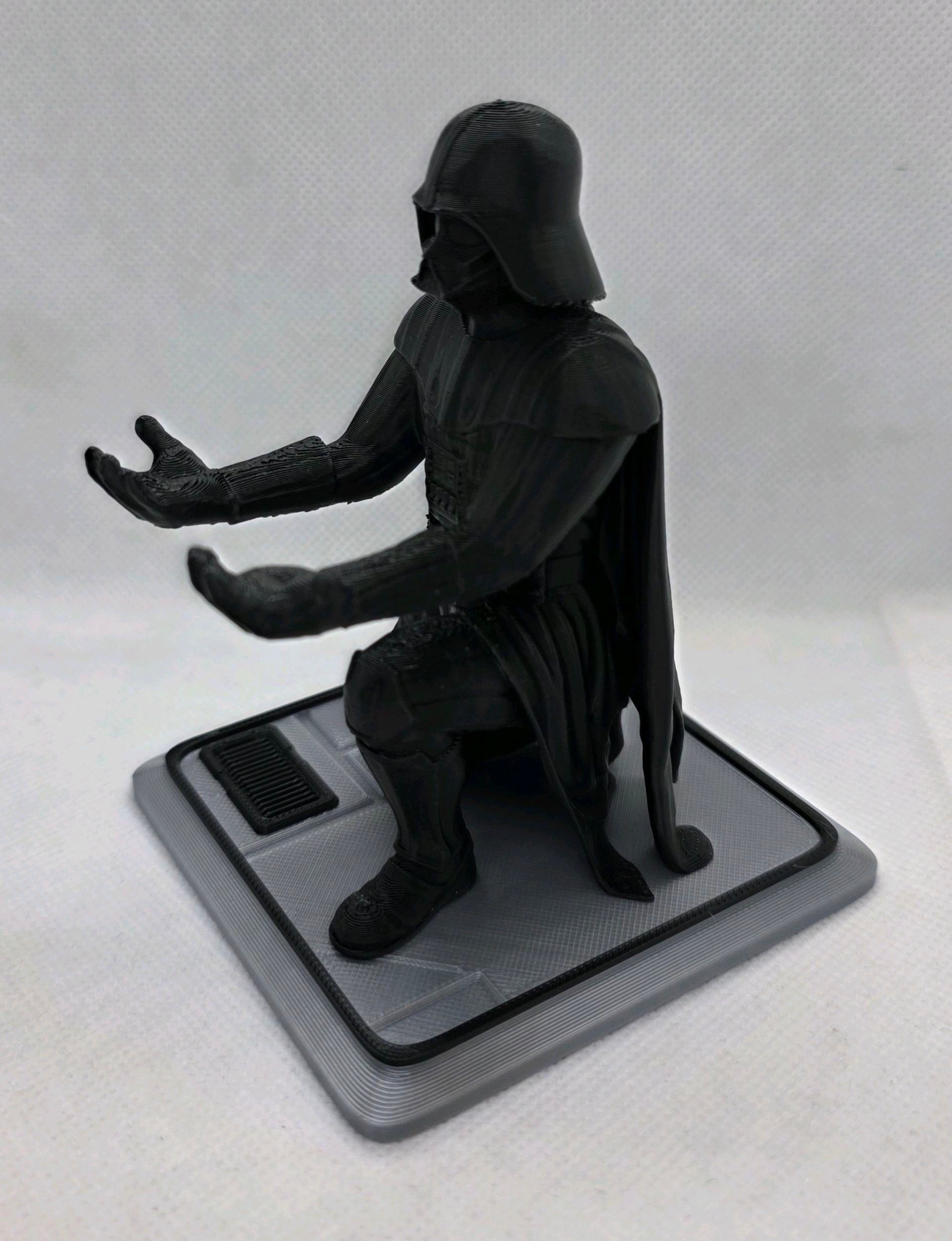 Darth Vader pen holder