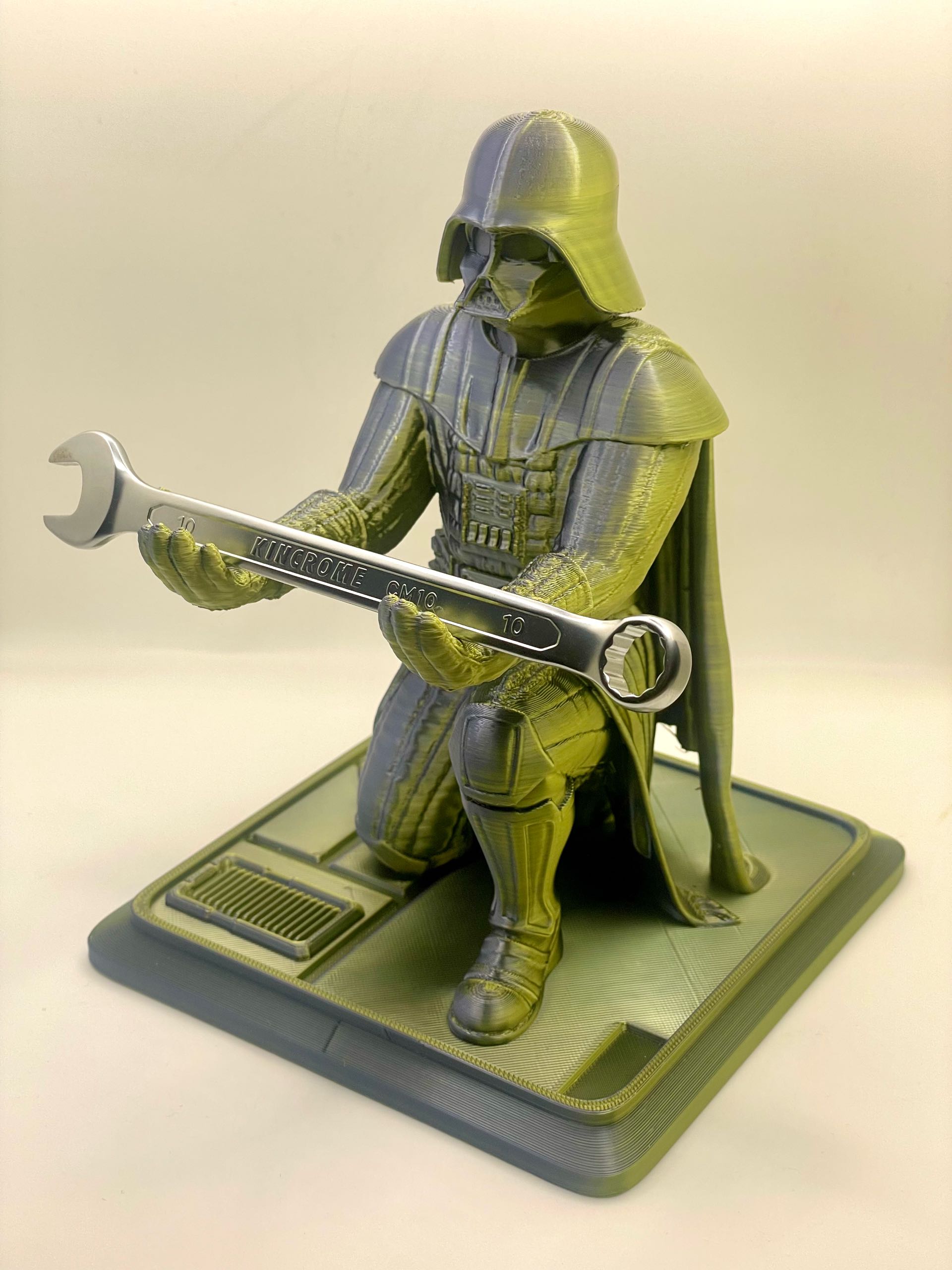 Darth Vader pen holder