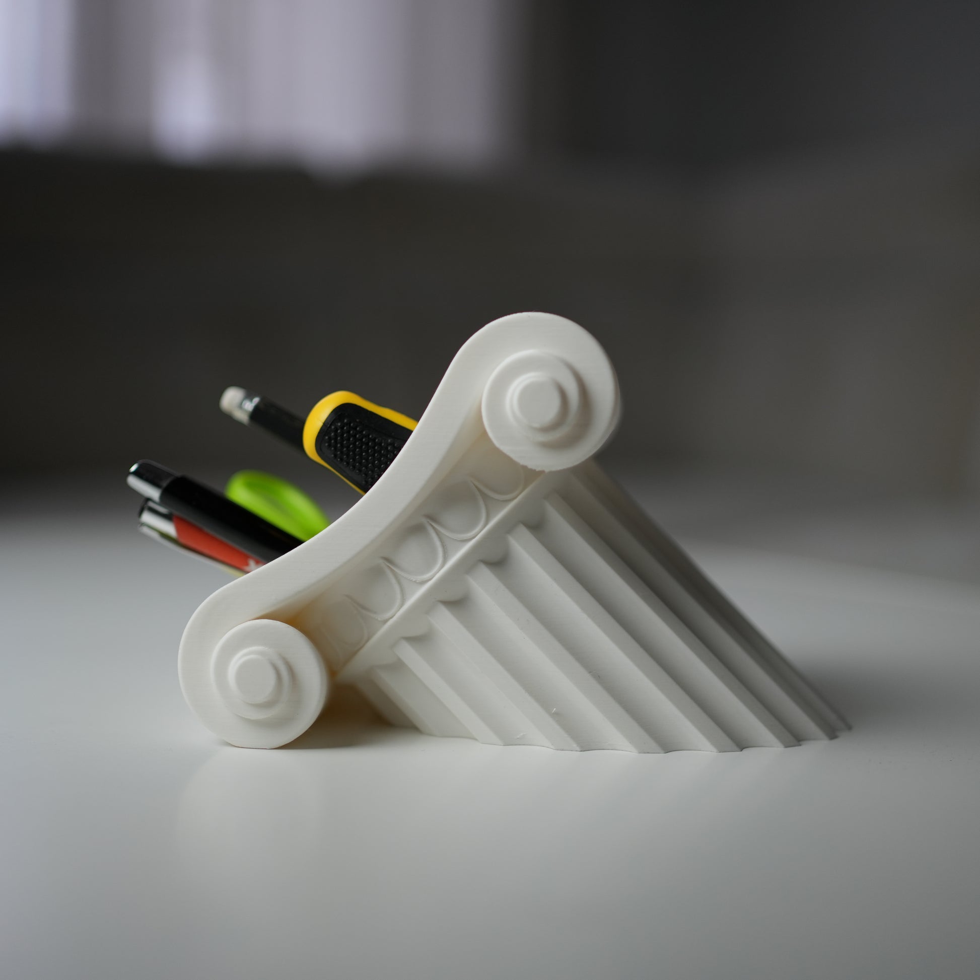 Greek pillar Pen Holder