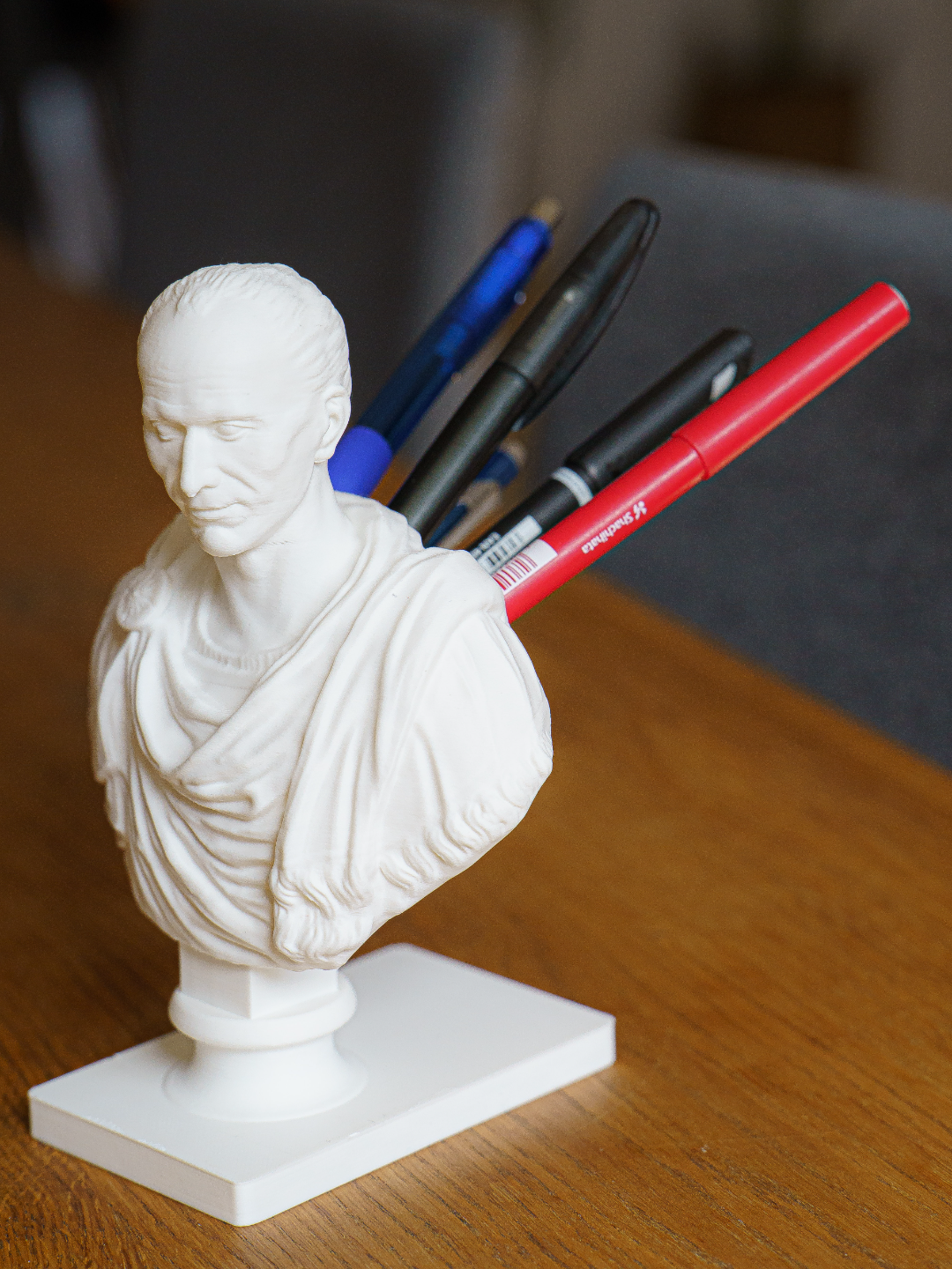 Julius Caeser Pen Holder